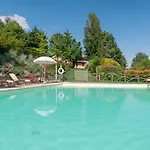 La Ginestra Con Piscina Privata ウンベルティデ