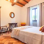 La Ginestra Con Piscina Privata ウンベルティデ