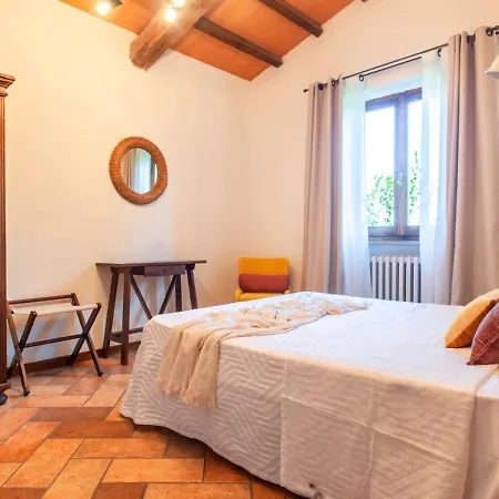 別荘 La Ginestra Con Piscina Privata ウンベルティデ