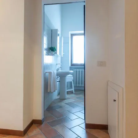 La Ginestra Con Piscina Privata ウンベルティデ