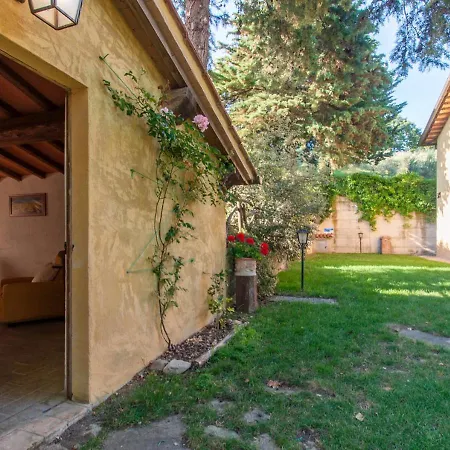 La Ginestra Con Piscina Privata Hébergement de vacances *