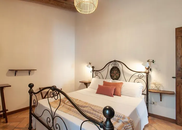 La Ginestra Con Piscina Privata Feriehus